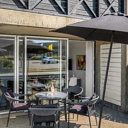 Lejl 207 St Apartman